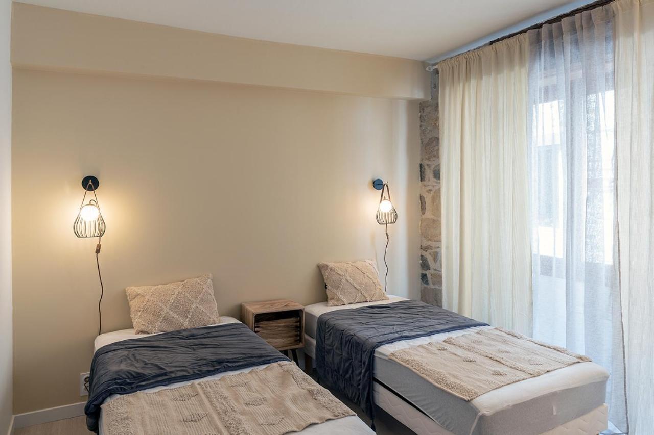 Logis Face A L'Abbatiale Διαμέρισμα Beaulieu-sur-Dordogne Εξωτερικό φωτογραφία