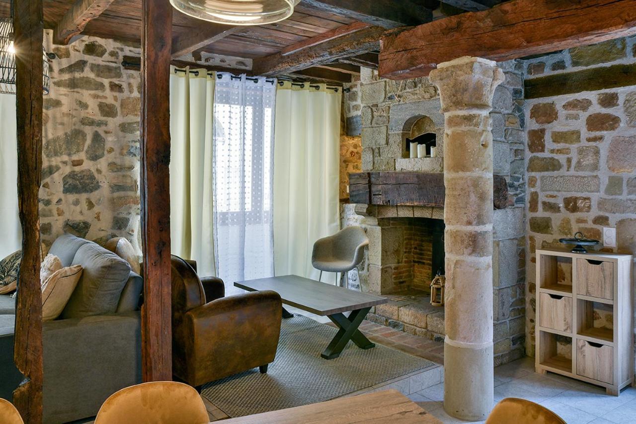 Logis Face A L'Abbatiale Διαμέρισμα Beaulieu-sur-Dordogne Εξωτερικό φωτογραφία