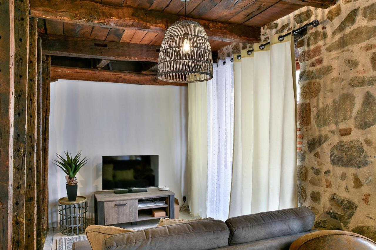 Logis Face A L'Abbatiale Διαμέρισμα Beaulieu-sur-Dordogne Εξωτερικό φωτογραφία